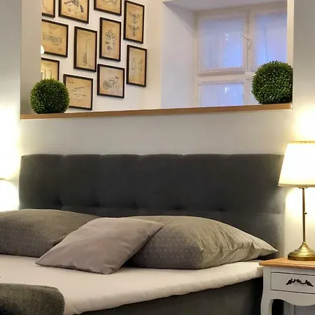 Holiday home Frank Apartman Deluxe Eger